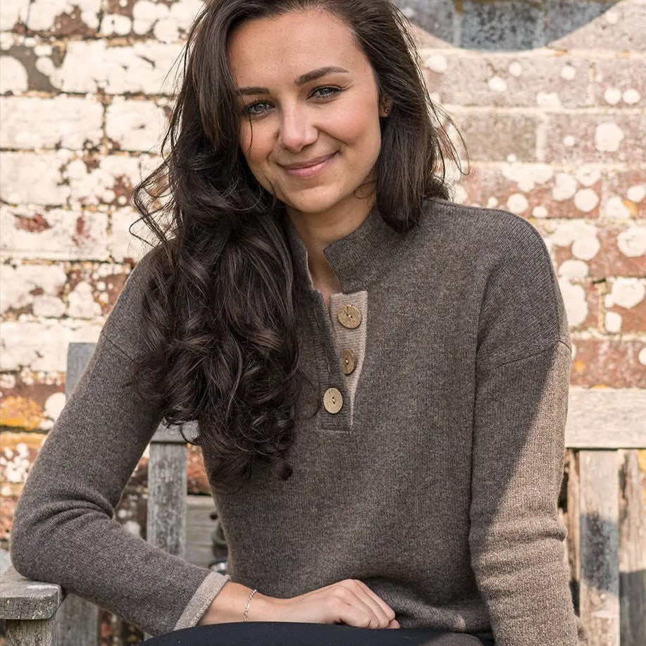 Women's High Collar Jumper in Cashmere/Merino - Brown