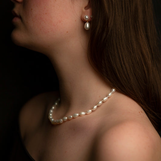 Astrid fine pearl necklace