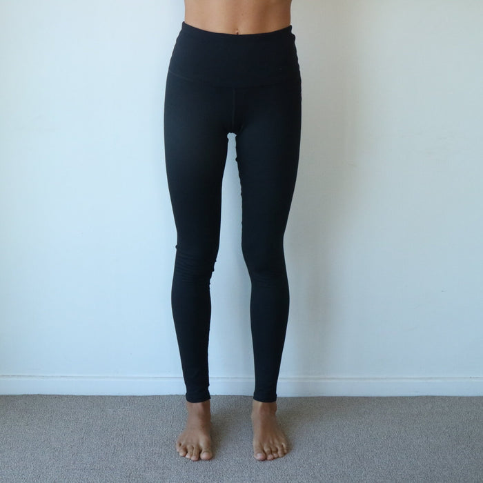 Black winter leggings